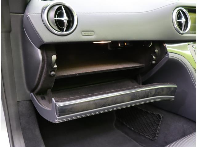 ＳＬ ＳＬ３５０／ＡＭＧスポーツＰＫＧ／走行３５６００ｋｍ／　マジックスカイバリオルーフ／フルセグナビ／Ｂカメラ／黒革エアシート／スマートキー／プレセーフブレーキ／ブラインドスポット／レーンキープ／ＨＩＤライト／ＡＭＧ２０ＡＷ／７ＡＴ（43枚目）