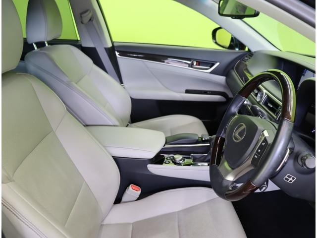 �������f�U�C����