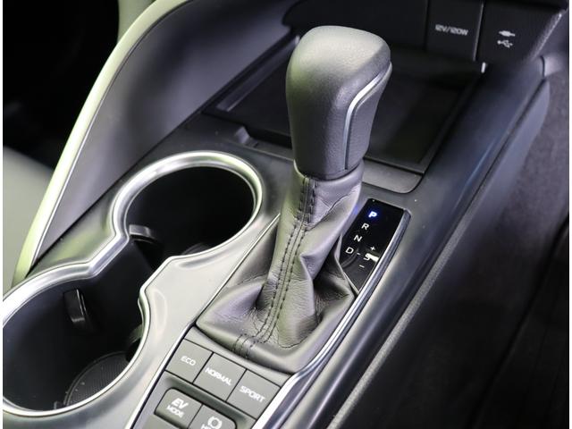 カムリ ＷＳレザーパッケージ／走行１０７００ｋｍ／　フルセグナビ／Ｂカメラ／レザーシート／スマートキー／革巻ステア／パドルシフト／セーフフティセンス／ＢＳＭ／ＲＣＴＡ／ドラレコ／クリアランスソナー／オートＬＥＤ／１８ＡＷ／ＣＶＴ（17枚目）