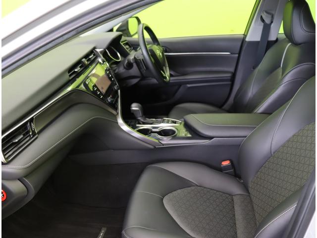 カムリ ＷＳレザーパッケージ／走行１０７００ｋｍ／　フルセグナビ／Ｂカメラ／レザーシート／スマートキー／革巻ステア／パドルシフト／セーフフティセンス／ＢＳＭ／ＲＣＴＡ／ドラレコ／クリアランスソナー／オートＬＥＤ／１８ＡＷ／ＣＶＴ（49枚目）