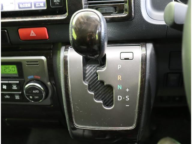 レジアスエースバン スーパーＧＬ　ダークプライム／モデリスタエアロ／　フルセグナビ／Ｂカメラ／両側パワースライドドア／ハーフレザー／スマートキー／ＥＴＣ／コンビステアＨ／社外テール／オートＬＥＤ／モデリスタエアロ／電格ミラー／６ＡＴ（17枚目）