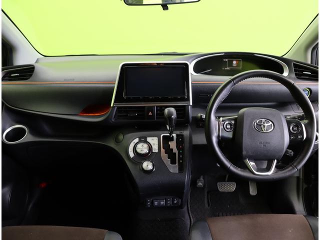 シエンタ ハイブリッドＧ　クエロ／モデリスタエアロ／Ｒモニター／　９型フルセグナビ／パノラミックビュー／１２．１型フリップダウンＭ／両側自動ドア／ハーフレザー／セーフティセンス／スマートキー／ＥＴＣ／ドラレコ／モデリスタエアロ／オートＬＥＤ／ＣＶＴ（10枚目）