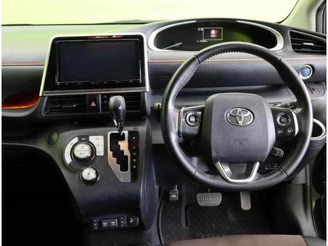 シエンタ ハイブリッドＧ　クエロ／モデリスタエアロ／Ｒモニター／　９型フルセグナビ／パノラミックビュー／１２．１型フリップダウンＭ／両側自動ドア／ハーフレザー／セーフティセンス／スマートキー／ＥＴＣ／ドラレコ／モデリスタエアロ／オートＬＥＤ／ＣＶＴ（11枚目）