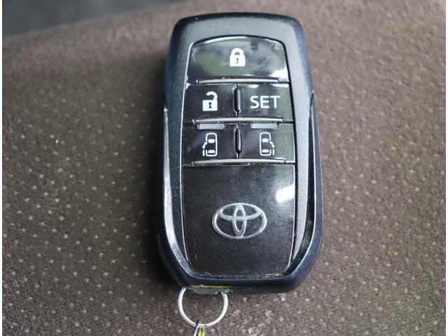 シエンタ ハイブリッドＧ　クエロ／モデリスタエアロ／Ｒモニター／　９型フルセグナビ／パノラミックビュー／１２．１型フリップダウンＭ／両側自動ドア／ハーフレザー／セーフティセンス／スマートキー／ＥＴＣ／ドラレコ／モデリスタエアロ／オートＬＥＤ／ＣＶＴ（25枚目）