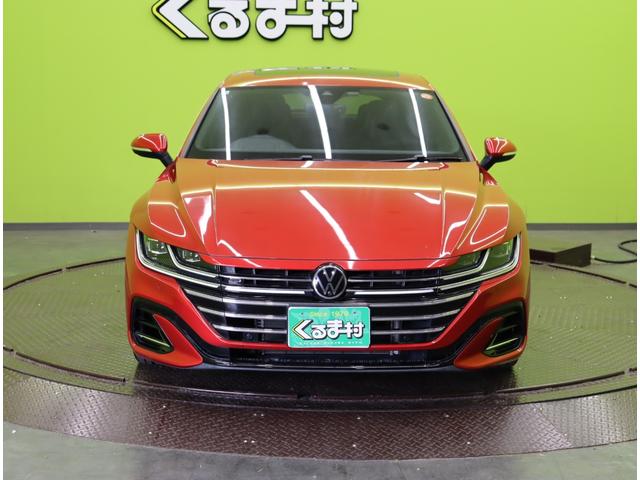 アルテオン シューティングブレーク TSI 4モーション Rラインアドバンス/サンルーフ/黒革/ 純正ナビ/全方位モニター/デジタルコックピット/黒革シート/ハーマンカードン/レーダークルーズ/ブラインドスポット/Pバックドア/ハイビームアシスト/LED/サンルーフ/20AW/7AT(3枚目)