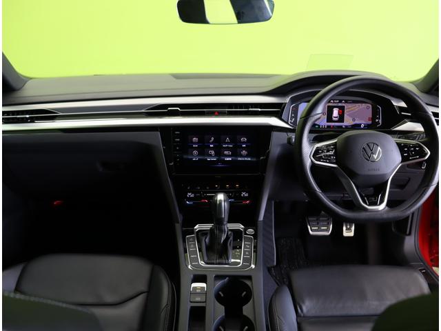 アルテオン シューティングブレーク TSI 4モーション Rラインアドバンス/サンルーフ/黒革/ 純正ナビ/全方位モニター/デジタルコックピット/黒革シート/ハーマンカードン/レーダークルーズ/ブラインドスポット/Pバックドア/ハイビームアシスト/LED/サンルーフ/20AW/7AT(10枚目)