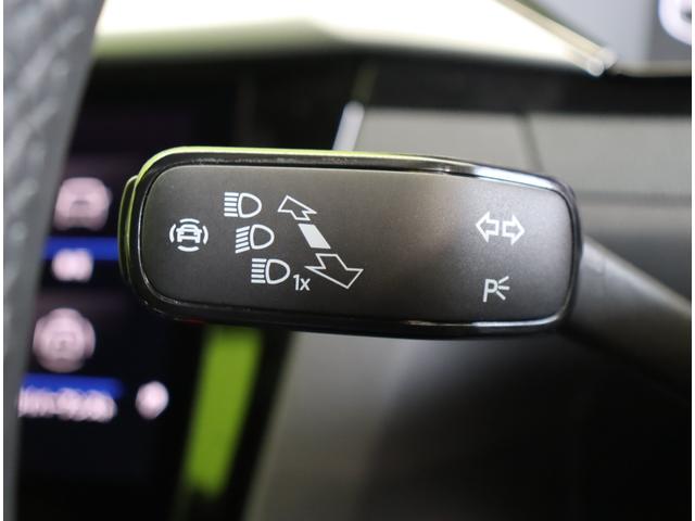 アルテオン シューティングブレーク TSI 4モーション Rラインアドバンス/サンルーフ/黒革/ 純正ナビ/全方位モニター/デジタルコックピット/黒革シート/ハーマンカードン/レーダークルーズ/ブラインドスポット/Pバックドア/ハイビームアシスト/LED/サンルーフ/20AW/7AT(27枚目)