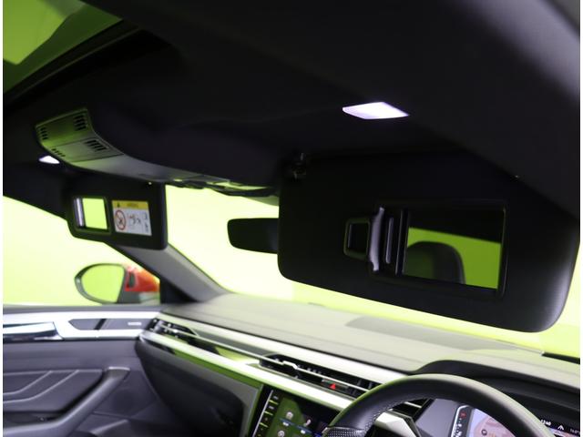 アルテオン シューティングブレーク TSI 4モーション Rラインアドバンス/サンルーフ/黒革/ 純正ナビ/全方位モニター/デジタルコックピット/黒革シート/ハーマンカードン/レーダークルーズ/ブラインドスポット/Pバックドア/ハイビームアシスト/LED/サンルーフ/20AW/7AT(32枚目)