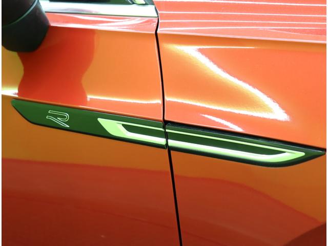 アルテオン シューティングブレーク TSI 4モーション Rラインアドバンス/サンルーフ/黒革/ 純正ナビ/全方位モニター/デジタルコックピット/黒革シート/ハーマンカードン/レーダークルーズ/ブラインドスポット/Pバックドア/ハイビームアシスト/LED/サンルーフ/20AW/7AT(68枚目)