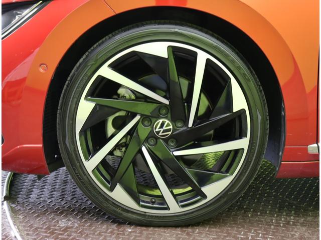 アルテオン シューティングブレーク TSI 4モーション Rラインアドバンス/サンルーフ/黒革/ 純正ナビ/全方位モニター/デジタルコックピット/黒革シート/ハーマンカードン/レーダークルーズ/ブラインドスポット/Pバックドア/ハイビームアシスト/LED/サンルーフ/20AW/7AT(76枚目)