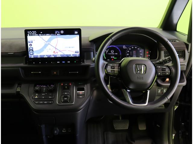 ステップワゴン ｅ：ＨＥＶスパーダ　プレミアムライン／ホンダセンシング／　１１．４型ナビＴＶ／マルチビューモニター／１５．６型フリップダウンＭ／両側自動ドア／スマートキー／ＣＭＢＳ／路外逸脱抑制／ブラインドスポット／オートハイビーム／ＬＥＤライト／１７ＡＷ／７人乗（11枚目）