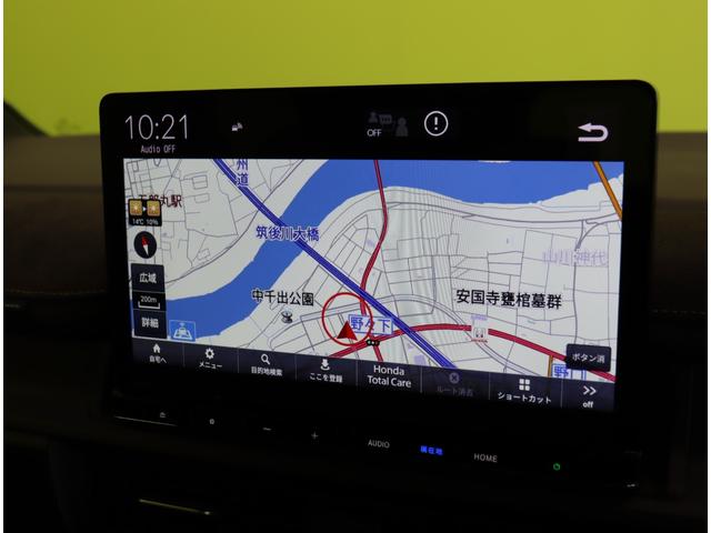 ステップワゴン ｅ：ＨＥＶスパーダ　プレミアムライン／ホンダセンシング／　１１．４型ナビＴＶ／マルチビューモニター／１５．６型フリップダウンＭ／両側自動ドア／スマートキー／ＣＭＢＳ／路外逸脱抑制／ブラインドスポット／オートハイビーム／ＬＥＤライト／１７ＡＷ／７人乗（13枚目）