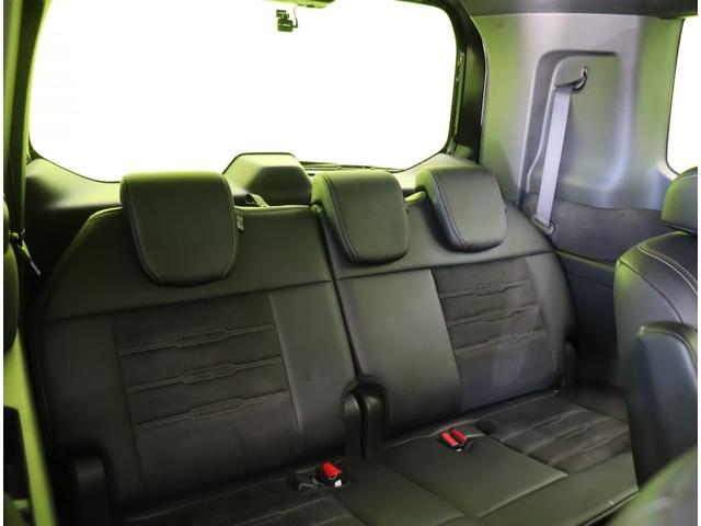 ステップワゴン ｅ：ＨＥＶスパーダ　プレミアムライン／ホンダセンシング／　１１．４型ナビＴＶ／マルチビューモニター／１５．６型フリップダウンＭ／両側自動ドア／スマートキー／ＣＭＢＳ／路外逸脱抑制／ブラインドスポット／オートハイビーム／ＬＥＤライト／１７ＡＷ／７人乗（45枚目）