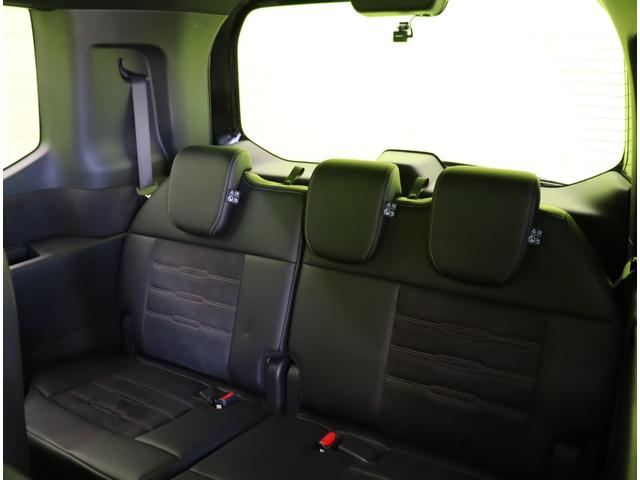 ステップワゴン ｅ：ＨＥＶスパーダ　プレミアムライン／ホンダセンシング／　１１．４型ナビＴＶ／マルチビューモニター／１５．６型フリップダウンＭ／両側自動ドア／スマートキー／ＣＭＢＳ／路外逸脱抑制／ブラインドスポット／オートハイビーム／ＬＥＤライト／１７ＡＷ／７人乗（49枚目）