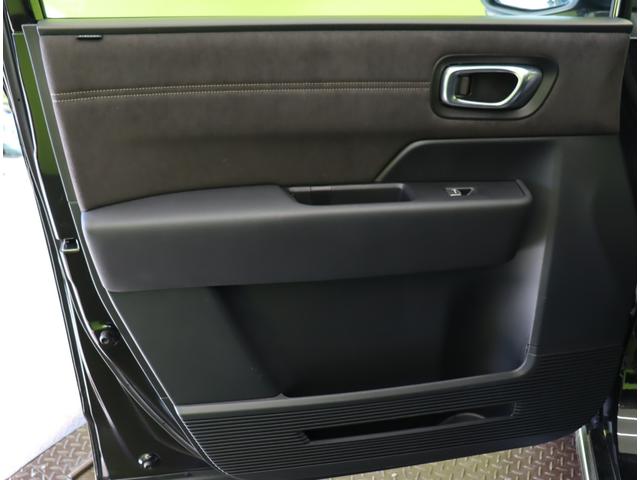 ステップワゴン ｅ：ＨＥＶスパーダ　プレミアムライン／ホンダセンシング／　１１．４型ナビＴＶ／マルチビューモニター／１５．６型フリップダウンＭ／両側自動ドア／スマートキー／ＣＭＢＳ／路外逸脱抑制／ブラインドスポット／オートハイビーム／ＬＥＤライト／１７ＡＷ／７人乗（57枚目）