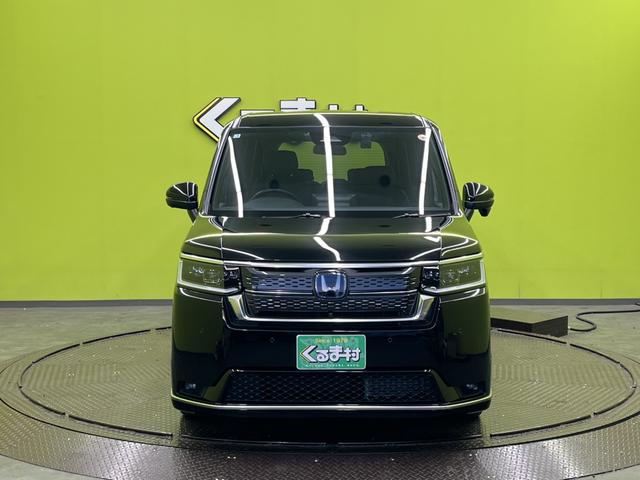 ステップワゴン ｅ：ＨＥＶスパーダ　プレミアムライン／ホンダセンシング／　１１．４型ナビＴＶ／マルチビューモニター／１５．６型フリップダウンＭ／両側自動ドア／スマートキー／ＣＭＢＳ／路外逸脱抑制／ブラインドスポット／オートハイビーム／ＬＥＤライト／１７ＡＷ／７人乗（58枚目）