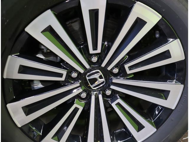 ステップワゴン ｅ：ＨＥＶスパーダ　プレミアムライン／ホンダセンシング／　１１．４型ナビＴＶ／マルチビューモニター／１５．６型フリップダウンＭ／両側自動ドア／スマートキー／ＣＭＢＳ／路外逸脱抑制／ブラインドスポット／オートハイビーム／ＬＥＤライト／１７ＡＷ／７人乗（61枚目）