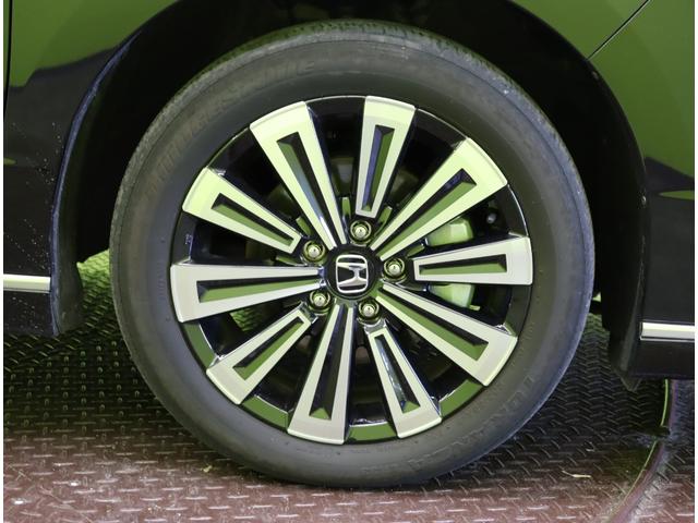 ステップワゴン ｅ：ＨＥＶスパーダ　プレミアムライン／ホンダセンシング／　１１．４型ナビＴＶ／マルチビューモニター／１５．６型フリップダウンＭ／両側自動ドア／スマートキー／ＣＭＢＳ／路外逸脱抑制／ブラインドスポット／オートハイビーム／ＬＥＤライト／１７ＡＷ／７人乗（71枚目）