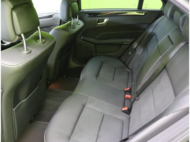 �������f�U�C����