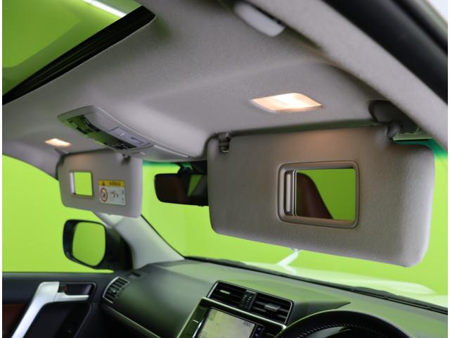 ���o�j�e�B�\�~���[�t�T���o�C�U�[��