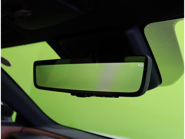 ���f�W�^���C���i�[�~���[��