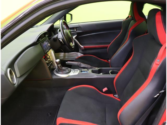 �������f�U�C����