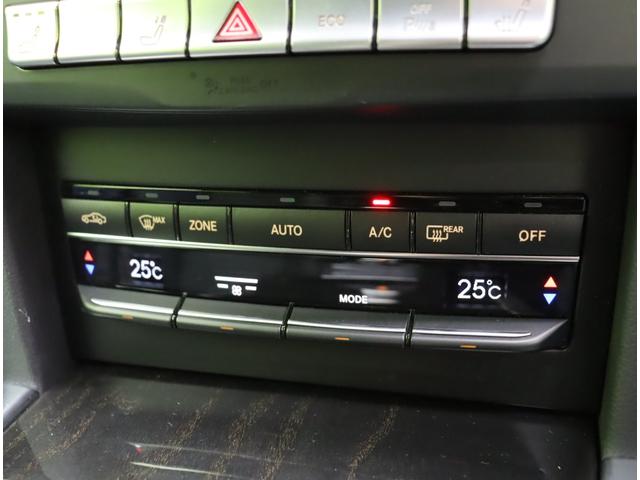 Ｅクラスステーションワゴン Ｅ２５０　ステーションワゴン　アバンギャルド／黒革／　フルセグナビ／全方位モニター／黒革Ｐシートヒーター／アダプティブクルコン／プレセーフブレーキ／ＢＳＭ／パドルシフト／ＥＴＣ／キーレスゴー／オートＬＥＤ／ルーフレール／１８ＡＷ／７ＡＴ（19枚目）