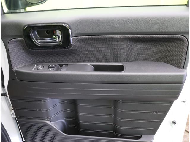 ���^�]�ȃh�A��