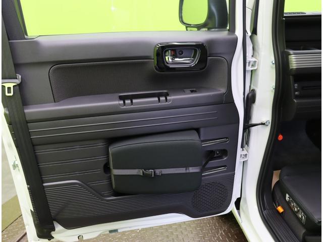 ������ȃh�A��