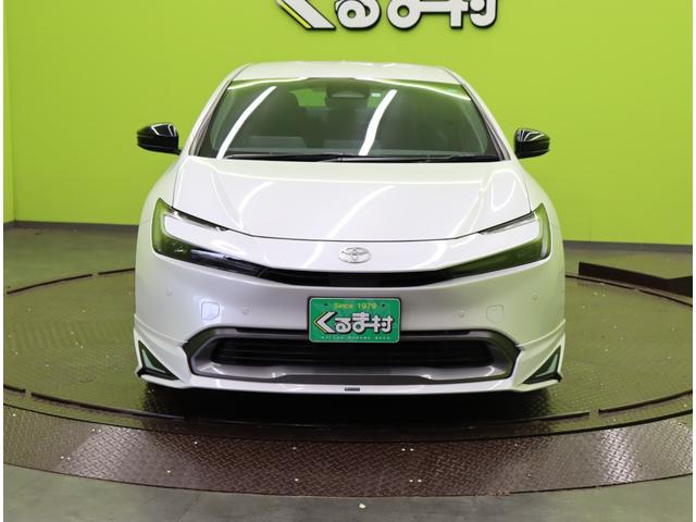 プリウス Ｇ／モデリスタエアロ／革調シートカバー／　フルセグナビ／Ｂカメラ／革調シートカバー／レーダークルーズ／プリクラッシュ／ＢＳＭ／ＰＫＳＢ／革巻ステア／スマートキー／クリアランスソナー／オートＬＥＤ／１９ＡＷ／モデリスタエアロ／ＣＶＴ（3枚目）