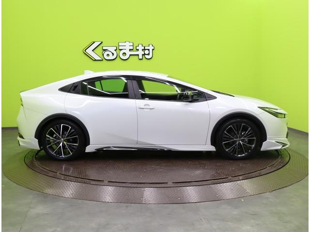 プリウス Ｇ／モデリスタエアロ／革調シートカバー／　フルセグナビ／Ｂカメラ／革調シートカバー／レーダークルーズ／プリクラッシュ／ＢＳＭ／ＰＫＳＢ／革巻ステア／スマートキー／クリアランスソナー／オートＬＥＤ／１９ＡＷ／モデリスタエアロ／ＣＶＴ（5枚目）