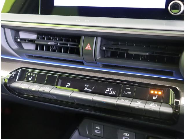 プリウス Ｇ／モデリスタエアロ／革調シートカバー／　フルセグナビ／Ｂカメラ／革調シートカバー／レーダークルーズ／プリクラッシュ／ＢＳＭ／ＰＫＳＢ／革巻ステア／スマートキー／クリアランスソナー／オートＬＥＤ／１９ＡＷ／モデリスタエアロ／ＣＶＴ（17枚目）