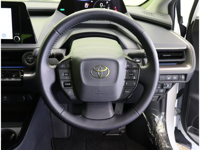 プリウス Ｇ／モデリスタエアロ／革調シートカバー／　フルセグナビ／Ｂカメラ／革調シートカバー／レーダークルーズ／プリクラッシュ／ＢＳＭ／ＰＫＳＢ／革巻ステア／スマートキー／クリアランスソナー／オートＬＥＤ／１９ＡＷ／モデリスタエアロ／ＣＶＴ（20枚目）