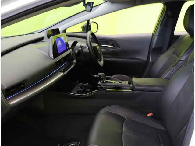 プリウス Ｇ／モデリスタエアロ／革調シートカバー／　フルセグナビ／Ｂカメラ／革調シートカバー／レーダークルーズ／プリクラッシュ／ＢＳＭ／ＰＫＳＢ／革巻ステア／スマートキー／クリアランスソナー／オートＬＥＤ／１９ＡＷ／モデリスタエアロ／ＣＶＴ（51枚目）