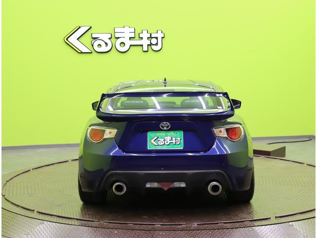 ８６ ＧＴリミテッド／６ＭＴ／車高調／走行４９２００ｋｍ／　フルセグナビ／ハーフレザーシート／Ｆ席シートヒーター／ＭＯＭＯステア／スマートキー／Ｐスタート／オートＨＩＤ＆フォグ／トランクスポイラー／ＨＫＳマフラー／車高調／社外１８ＡＷ／６ＭＴ（7枚目）