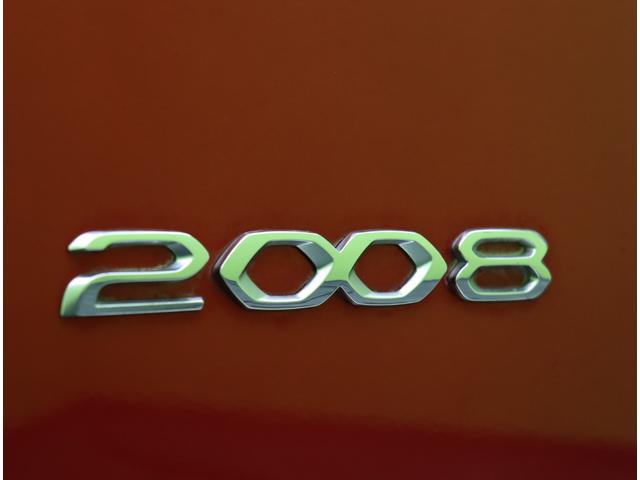 プジョー ２００８