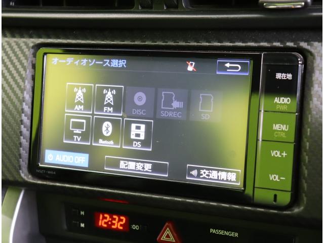 ８６ ＧＴリミテッド／ＴＲＤエアロ／ＡＴ車／　フルセグＳＤナビ／Ｂカメラ／ハーフレザー／シートヒーター／スマートキー／Ｐスタート／革巻ステア／パドルシフト／電格ミラー／ＴＲＤエアロ／トランクスポイラー／ＨＩＤ／１７ＡＷ／パドルシフト／６ＡＴ（14枚目）