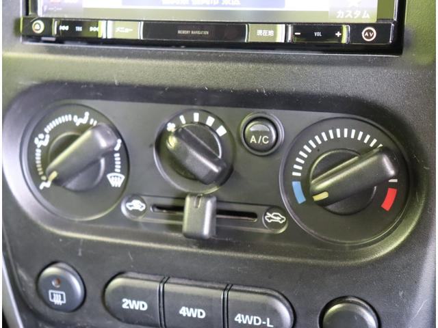 ジムニー XG/走行31800km/5速MT/4WD/ ワンセグメモリーナビ/DVD再生/キーレス/16インチスチールホイール/5速MT/4WD(15枚目)