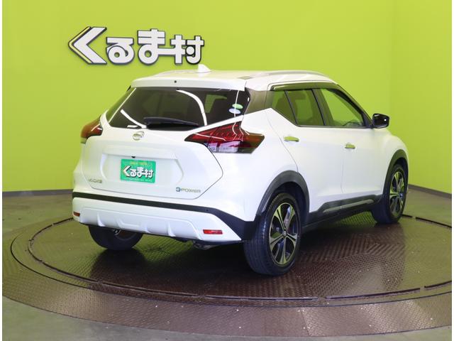 キックス Ｘ　ツートーンインテリアエディション／　９型フルセグナビ／Ｂカメラ／オレンジ合皮シート／プロパイロット／エマブレ／ＬＤＷ／インテリキー／革巻ステア／ＥＴＣ／ドラレコ／オートＬＥＤ／ルーフレール／ミラーウインカー／１７ＡＷ（6枚目）