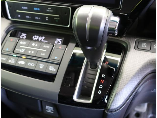 ステップワゴンスパーダ スパーダ　ホンダセンシング／１０型ナビ／わくわくゲート／　１０型フルセグナビ／Ｂカメラ／防水シート／両側自動ドア／スマートキー／ドラレコ／ＥＴＣ／アダプティブクルコン／ＣＭＢＳ／アイドリングＳ／オートＬＥＤ／わくわくゲート／１６ＡＷ／ＣＶＴ（16枚目）