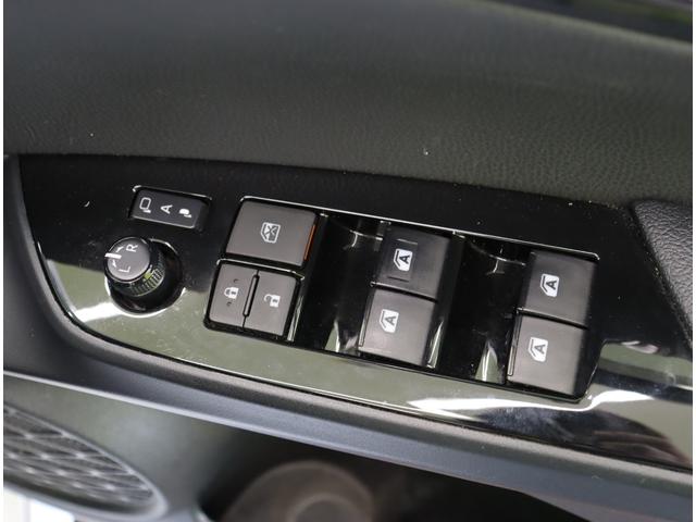 プリウス Sセーフティプラス/買取車/ 9型フルセグナビ/Bカメラ/レーダークルーズ/プリクラッシュ/LDA/AHB/スマートキー/ビルトインETC/ミラーウインカー/モデリスタエアロ/オートLED/社外17AW/CVT(38枚目)