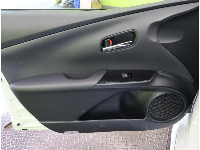 プリウス Sセーフティプラス/買取車/ 9型フルセグナビ/Bカメラ/レーダークルーズ/プリクラッシュ/LDA/AHB/スマートキー/ビルトインETC/ミラーウインカー/モデリスタエアロ/オートLED/社外17AW/CVT(52枚目)