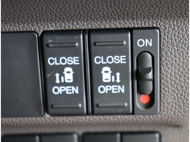 フリードハイブリッド ハイブリッド・G/ホンダセンシング/6人乗/ 9型フルセグナビ/Bカメラ/両側自動ドア/CMBS/アダプティブクルーズ/LKA/スマートキー/シートヒーター/ETC/ドラレコ/ミラーウインカー/オートLED/7AT/6人乗り(27枚目)