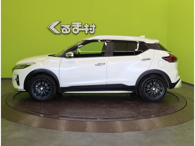 キックス オーテック／走行６５００ｋｍ／　９型フルセグナビ／アラウンドビュー／青黒コンビレザレットシート／エマブレ／プロパイロット／インテリキー／スマートルームミラー／ＥＴＣ／Ｆ＆Ｒソナー／ＬＥＤ／ルーフレール／１７ＡＷ／４ＷＤ（9枚目）