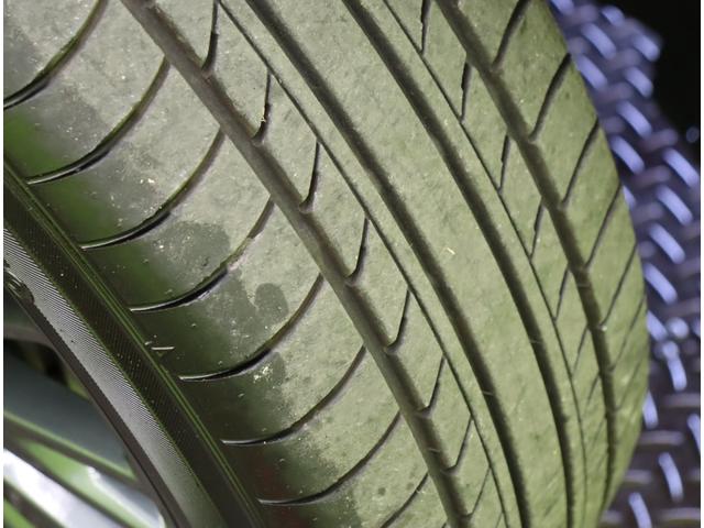 キックス オーテック／走行６５００ｋｍ／　９型フルセグナビ／アラウンドビュー／青黒コンビレザレットシート／エマブレ／プロパイロット／インテリキー／スマートルームミラー／ＥＴＣ／Ｆ＆Ｒソナー／ＬＥＤ／ルーフレール／１７ＡＷ／４ＷＤ（65枚目）