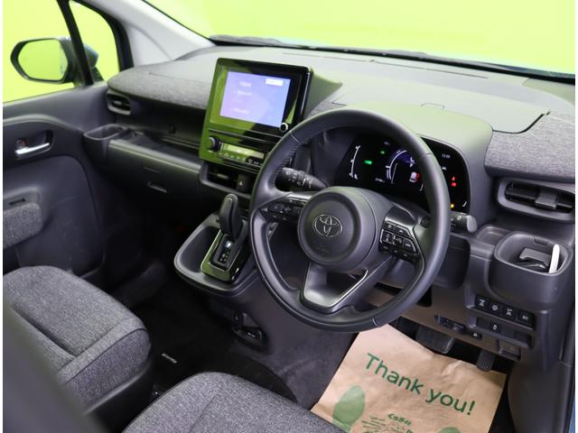 シエンタ ハイブリッドZ/セーフティセンス/7人乗/ Dオーディオ/パノラミックビュー/両側自動ドア/スマートキー/革巻ステア/レーダークルーズ/プリクラッシュ/PKSB/BSM/ミラーウインカー/クリアランスソナー/LED/CVT/7人(32枚目)