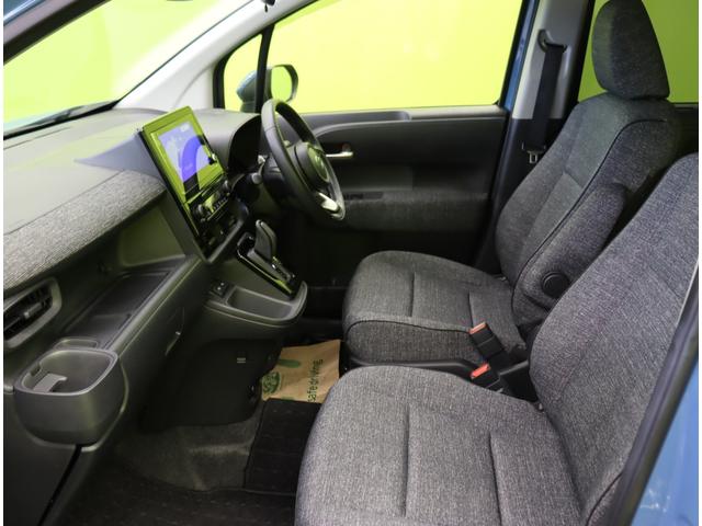 シエンタ ハイブリッドZ/セーフティセンス/7人乗/ Dオーディオ/パノラミックビュー/両側自動ドア/スマートキー/革巻ステア/レーダークルーズ/プリクラッシュ/PKSB/BSM/ミラーウインカー/クリアランスソナー/LED/CVT/7人(49枚目)