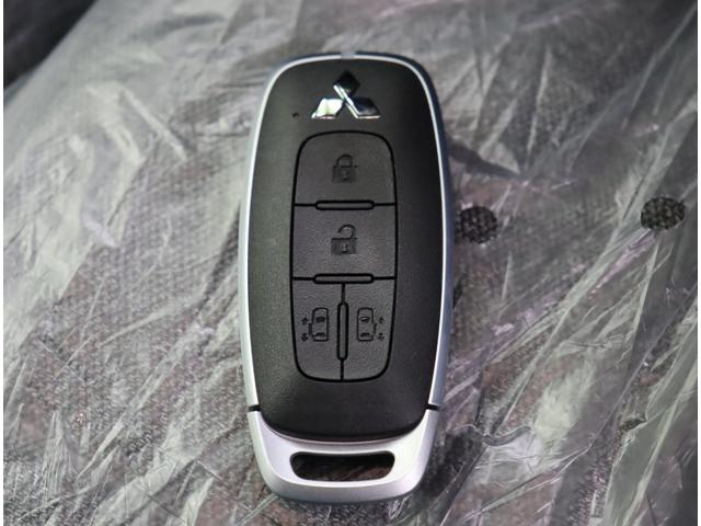 デリカミニ G プレミアム デリマルパッケージ/デジタルルームミラー/ 12.3型Dオーディオ/マルチアラウンドM/両側自動ドア/デジタルルームミラー/ハーフレザー/車線逸脱警報/マイパイロット/アイドリングS/パーキングセンサー/LED/14AW/CVT(19枚目)