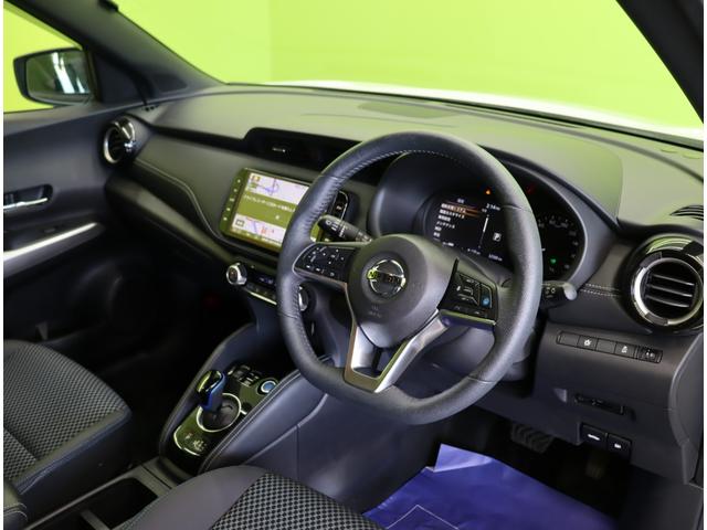 キックス Ｘ／２トーンカラー／インテリジェントルームミラー／　９型フルセグナビ／Ｂカメラ／ハーフレザー／プロパイロット／エマブレ／ＬＤＷインテリジェントルームミラー／インテリキー／ＥＴＣ／ドラレコ／ルーフレール／ＬＥＤ／１７ＡＷ／２トーン（30枚目）