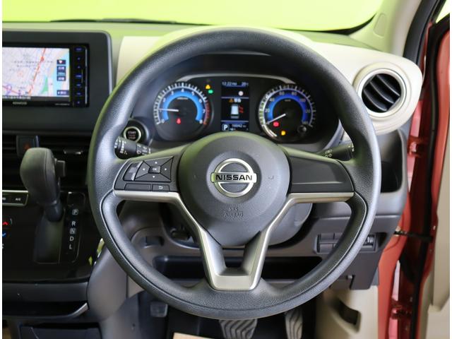 デイズ X/走行16100km/ フルセグナビ/Bカメラ/ベンチシート/エマブレ/車線逸脱抑制/アイドリングS/インテリキー/Pスタート/電格ミラー/オートライト/F&Rソナー/14AW/CVT(19枚目)